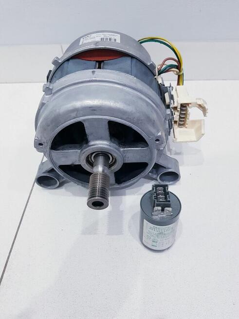 Silnik napędowy pralki Elektrolux Nidec WU126T60E00