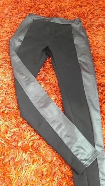 Spodnie leginsy czarne M z lampasem połysk Boohoo