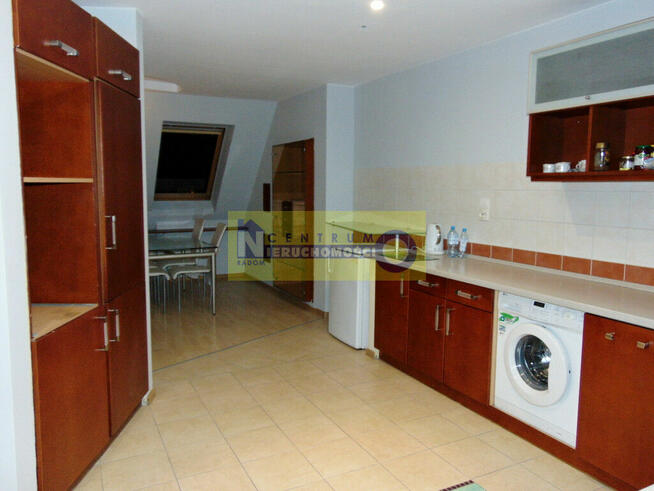 Planty, duże 76,61 m2 na poddaszu, ul. Mariacka