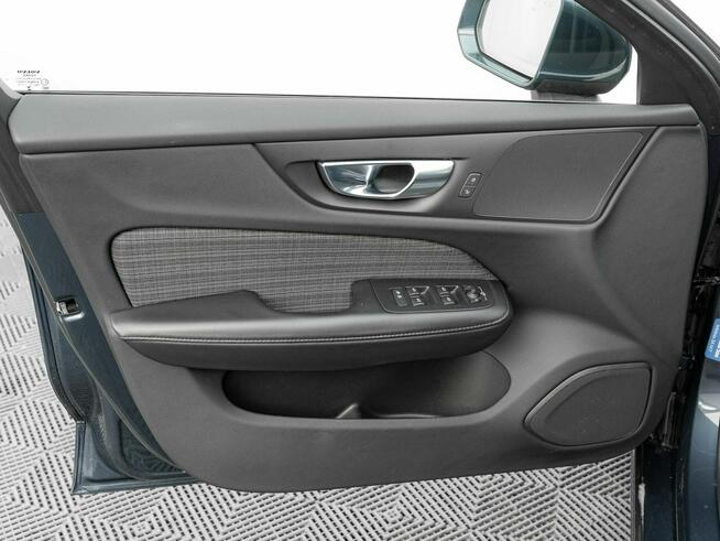 Volvo V60 WD4889R#B3 B Core K.cofania Podgrz.f kier szyba Salon PL VAT 23%