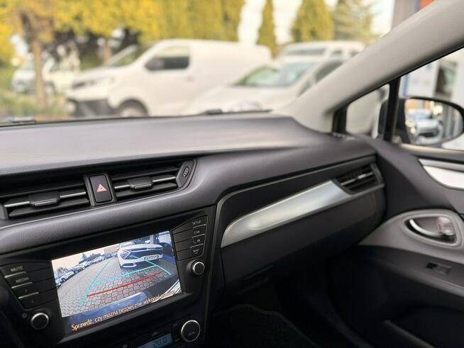 Toyota Avensis Rezerwacja