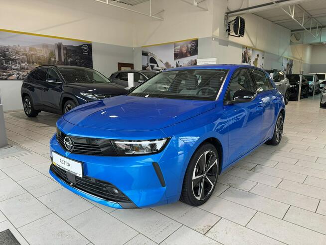 Opel Astra Edition 1.2 Turbo 110KM