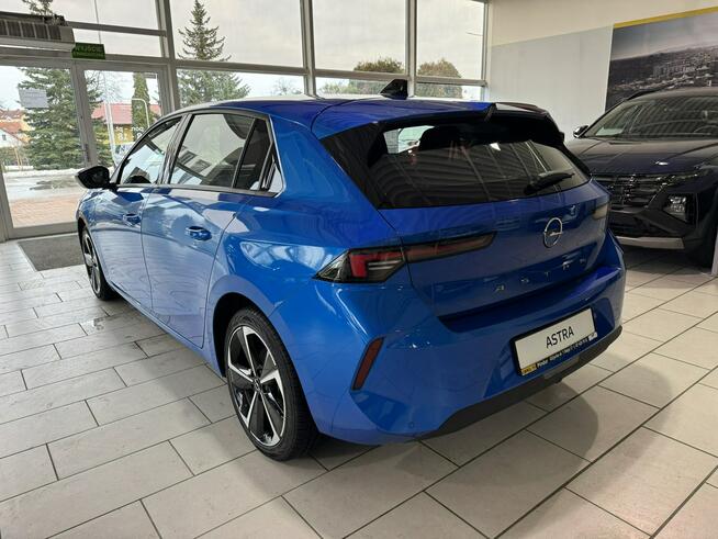 Opel Astra Edition 1.2 Turbo 110KM