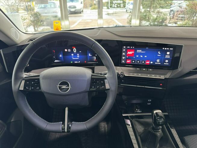 Opel Astra Edition 1.2 Turbo 110KM