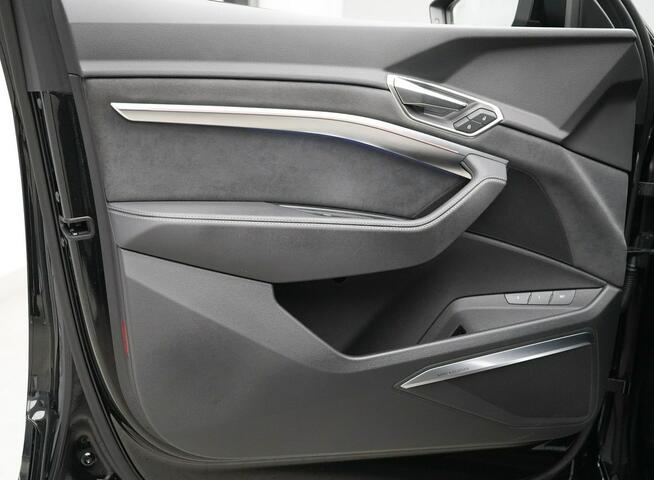 Audi SQ8 e-tron 503KM Quattro B&O Virtual Matrix Tempomat ACC Pneumatyka kamera 360