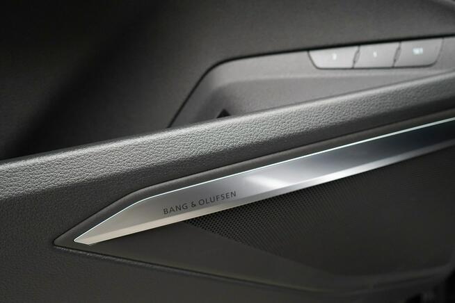 Audi SQ8 e-tron 503KM Quattro B&O Virtual Matrix Tempomat ACC Pneumatyka kamera 360
