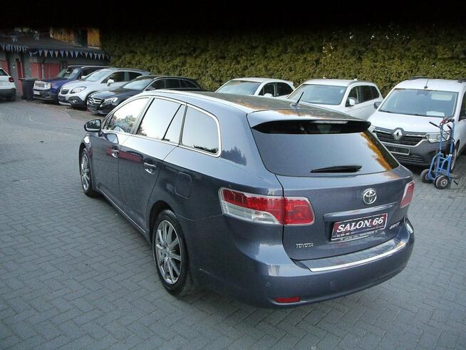 Toyota Avensis 2.2D Stan b.dobry bez rdzy!! 100%bezwypadkowy z Niemiec Gwarancja 12mc
