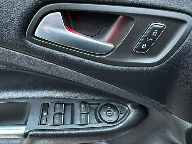 Ford Kuga Półskóra Asystent Grzany fotel Climatronic Tempomat Navi Alu GWARANCJA