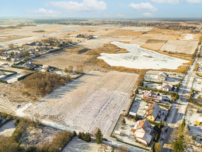 Działka siedliskowa nad rozlewiskiem 4 km od morza