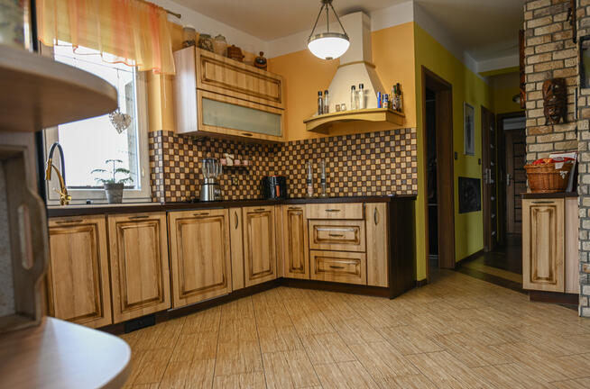 Dom wolnostojący, stawy, wędzarnia -duża działka