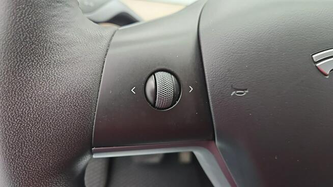 Tesla Y Long Range AWD ! Z Polskiego Salonu ! Faktura VAT !