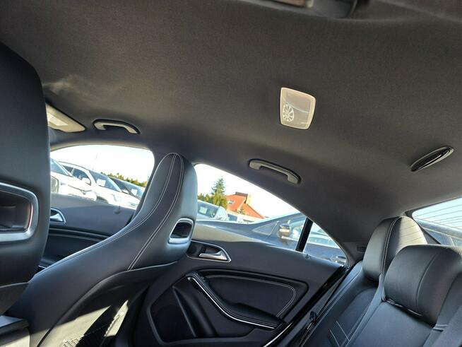 Mercedes CLA 180 1.6 122ps Benzyna Klimatyzacja Xenon Led Navi Kamera Czarny Sufit