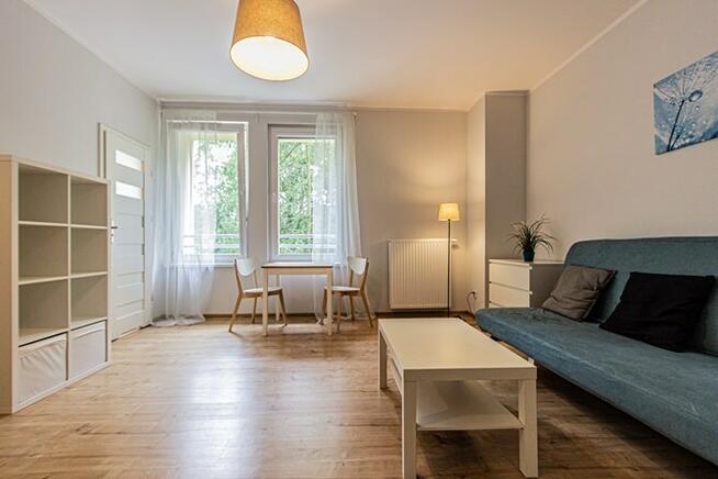 Os. Stalowe 16, kawalerka z widokiem na zieleń