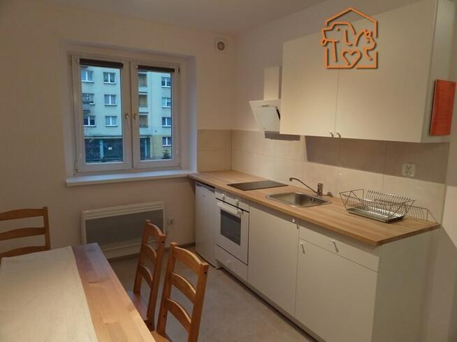 Wynajmę kawalerkę przy ulicy De Gaulle'a 8!