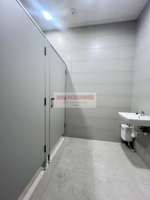 MAGAZYN 1910 m2 BALICE 2 doki + brama "0" 18 zł/m2