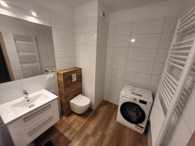 Apartament 2-pok.,osobna kuchnia-stan bardzo dobry