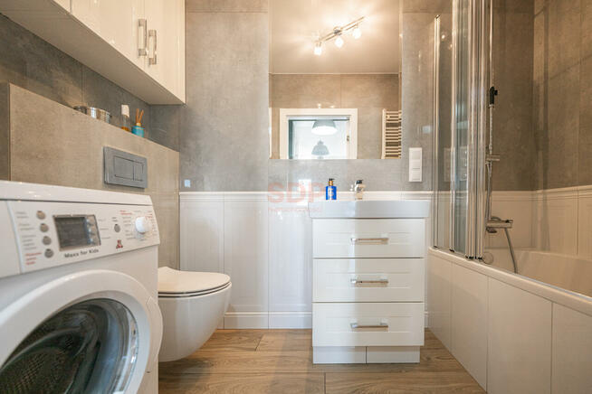 Mieszkanie Wrocław Krzyki, Komedy Krzysztofa