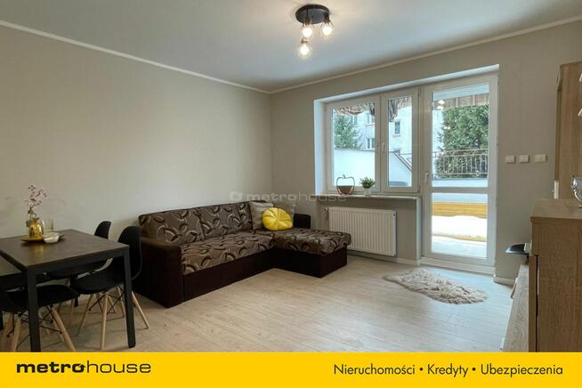 2 pokoje, taras, po remoncie, dostępne od zaraz.