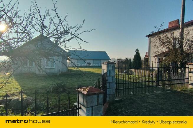 Przestronny dom z 2,5 ha ziemi w zielonej okolicy