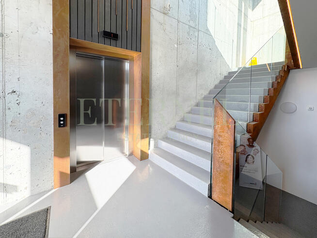 Wyjątkowy lokal użytkowy 284m2 z tarasem 200m2