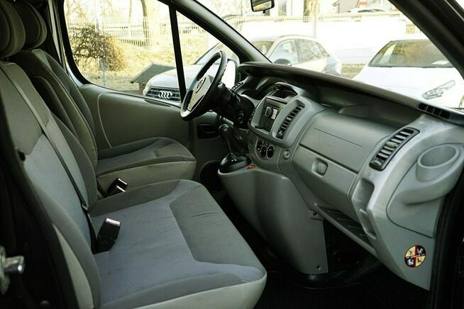 Opel Vivaro 2,5CDTI Klima, automat, 145KM, 2007r.