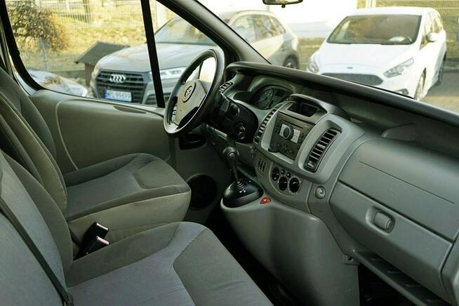 Opel Vivaro 2,5CDTI Klima, automat, 145KM, 2007r.