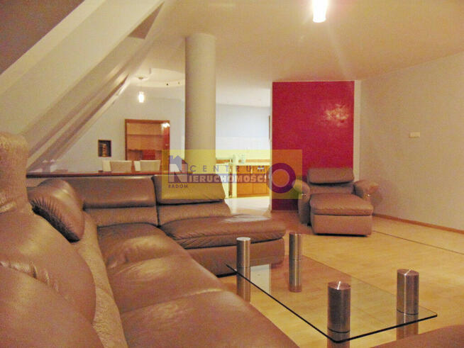 Planty, duże 76,61 m2 na poddaszu, ul. Mariacka