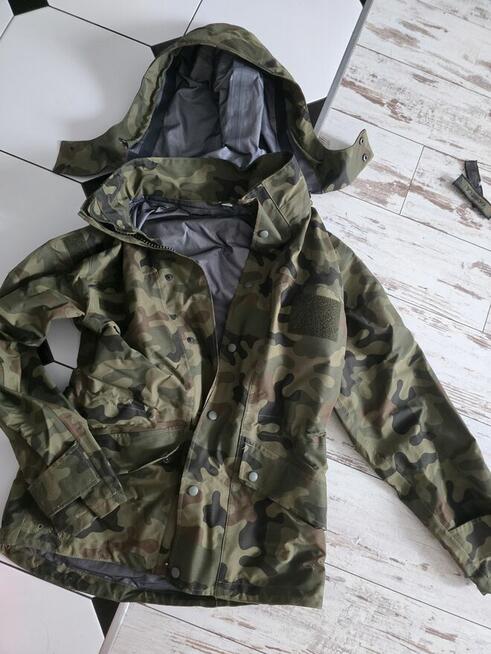 Sprzedam mundury I akcesoria wojskowe