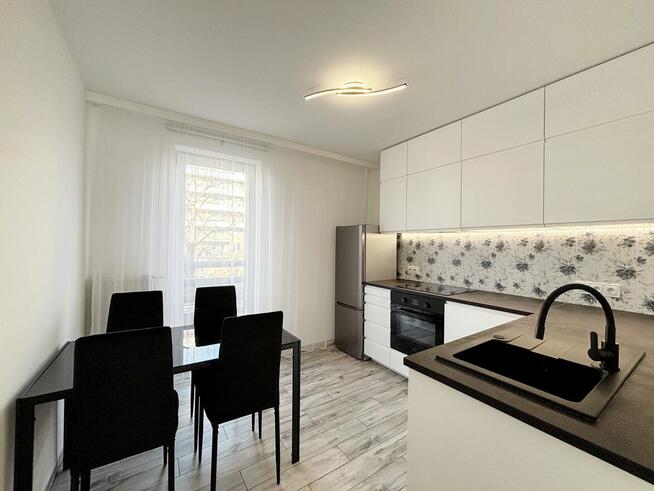 Rozkładowe 2 pok. z balkonem / po generalnym remoncie