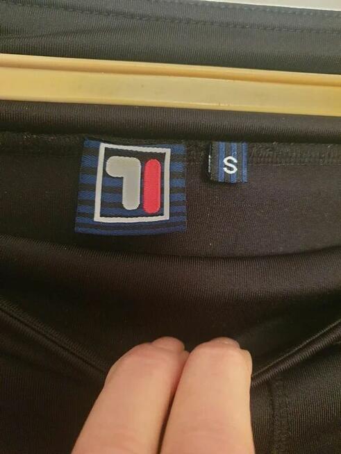 Czarne sportowe leginsy M- L