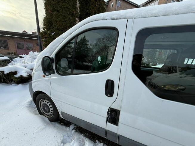 OPEL VIVARO 2005 r. WZ089FU od syndyka