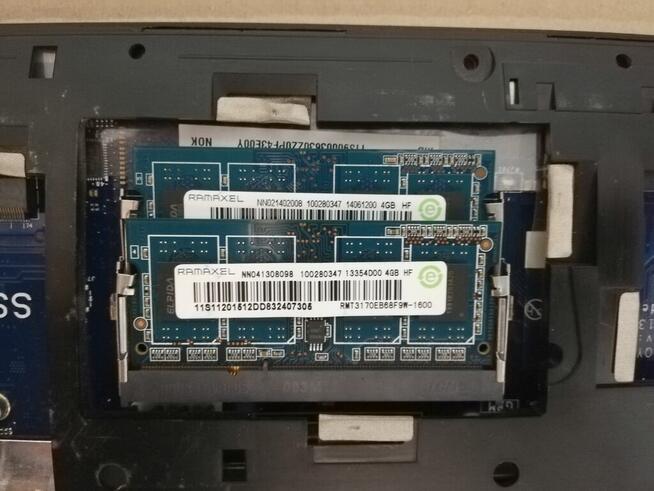 Laptop LENOVO IdeaPad Y510p (GF GT755M)+8GB RAM -uszkodzony