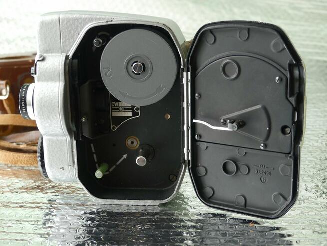 Retro kamery fimowe i aparaty fotograficzne