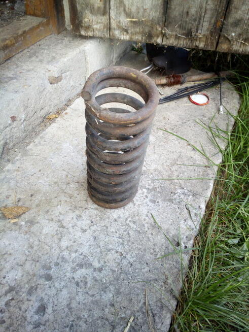 zrębka drzew liściastych lub mieszanych luzem.