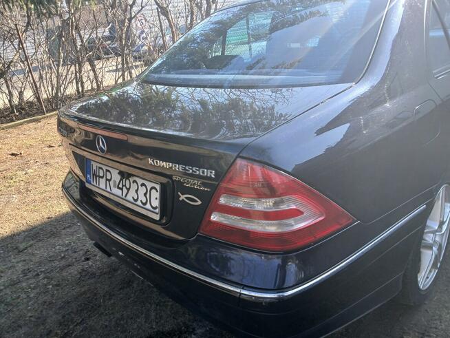 Mercedes C200