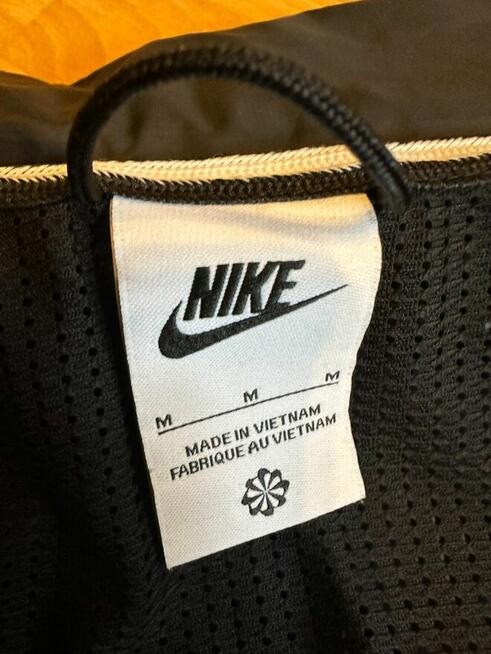 Męską kurtka Nike Sportswear Tech Woven FB7903-010