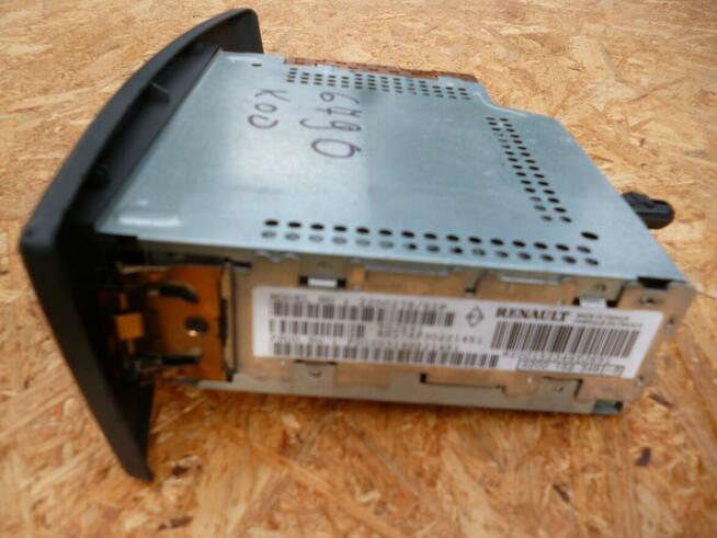 Radio samochodowe Renault do Scenica (tego starszego modelu)