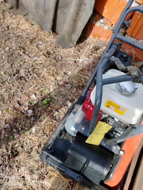 Zageszczarka Husqvarna typ LF100 nowy silnik honda org.