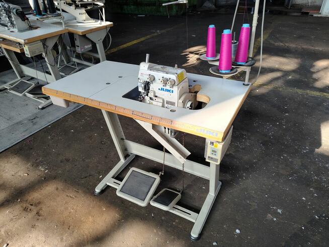 Overlock trzynitkowy JUKI MO-6704S-OE4-40H