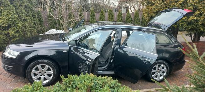 Audi A6 Bezwypadkowy ! Navi Podgrz. fotele Xenony Automat 2 komplety kół 177KM