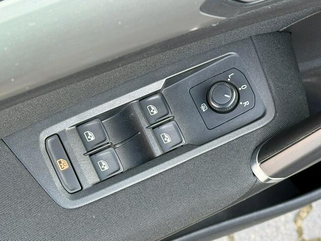 Volkswagen Touran 1,6TDi 115KM/DSG/ACC/Parktronic/7foteli/Serwis/Hak