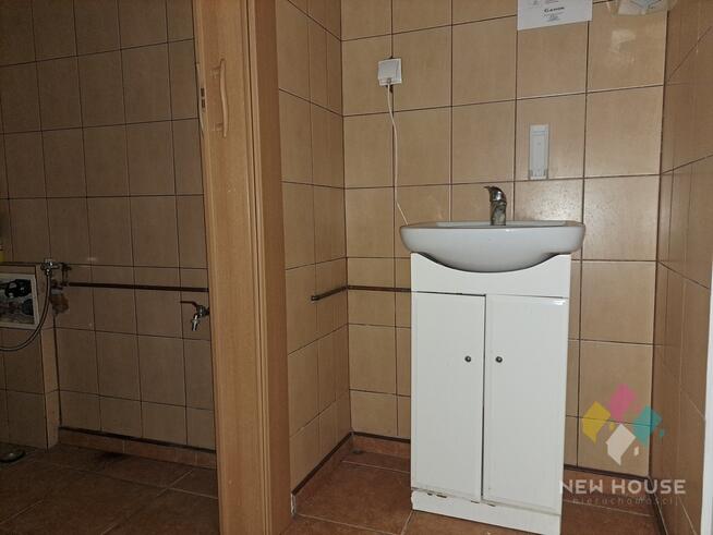 Lokal użytkowy w centrum - parter, witryna