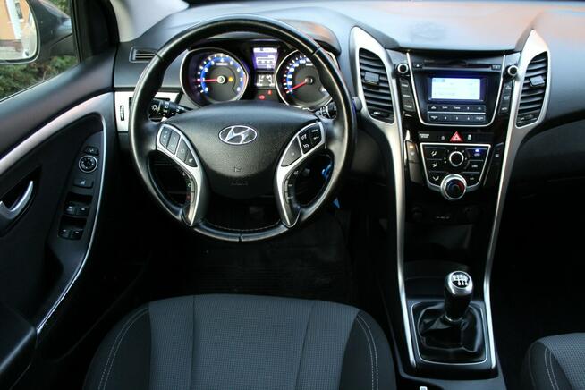 Hyundai i30 Benzyna 97 tys km Niski Przebieg