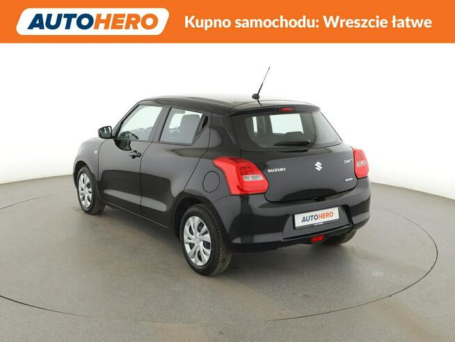 Suzuki Swift mHEV klima tempomat