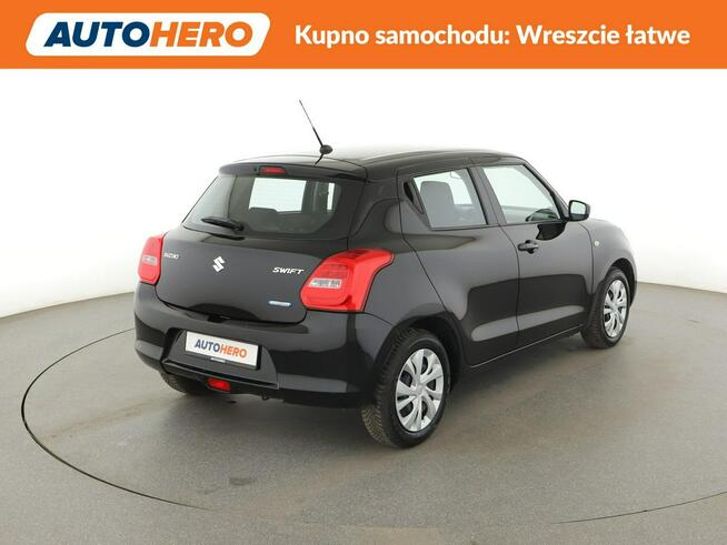 Suzuki Swift mHEV klima tempomat