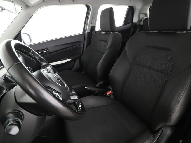 Suzuki Swift mHEV klima tempomat