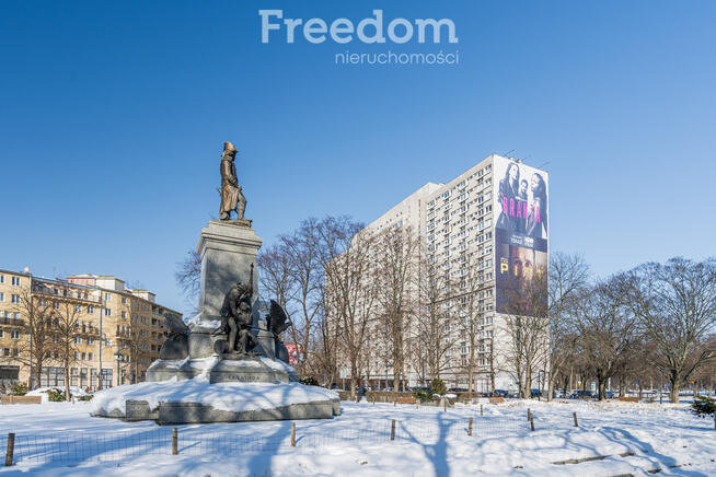 Dwupokojowe mieszkanie z widokiem na Ogród Saski