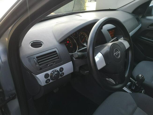 Opel Astra 1.9 CDTI 120KM Klimatyzacja Elektryka Isofix Parktronik