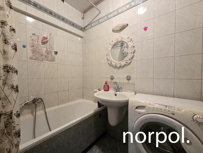 Mieszkanie z 3 niezależnymi pokojami, osobna kuchnia, łazienka, toaleta, balkon