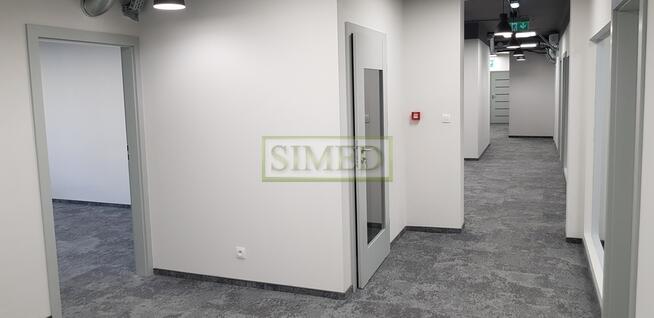 Profesjonalny biurowiec , recepcja , usługi Ochota